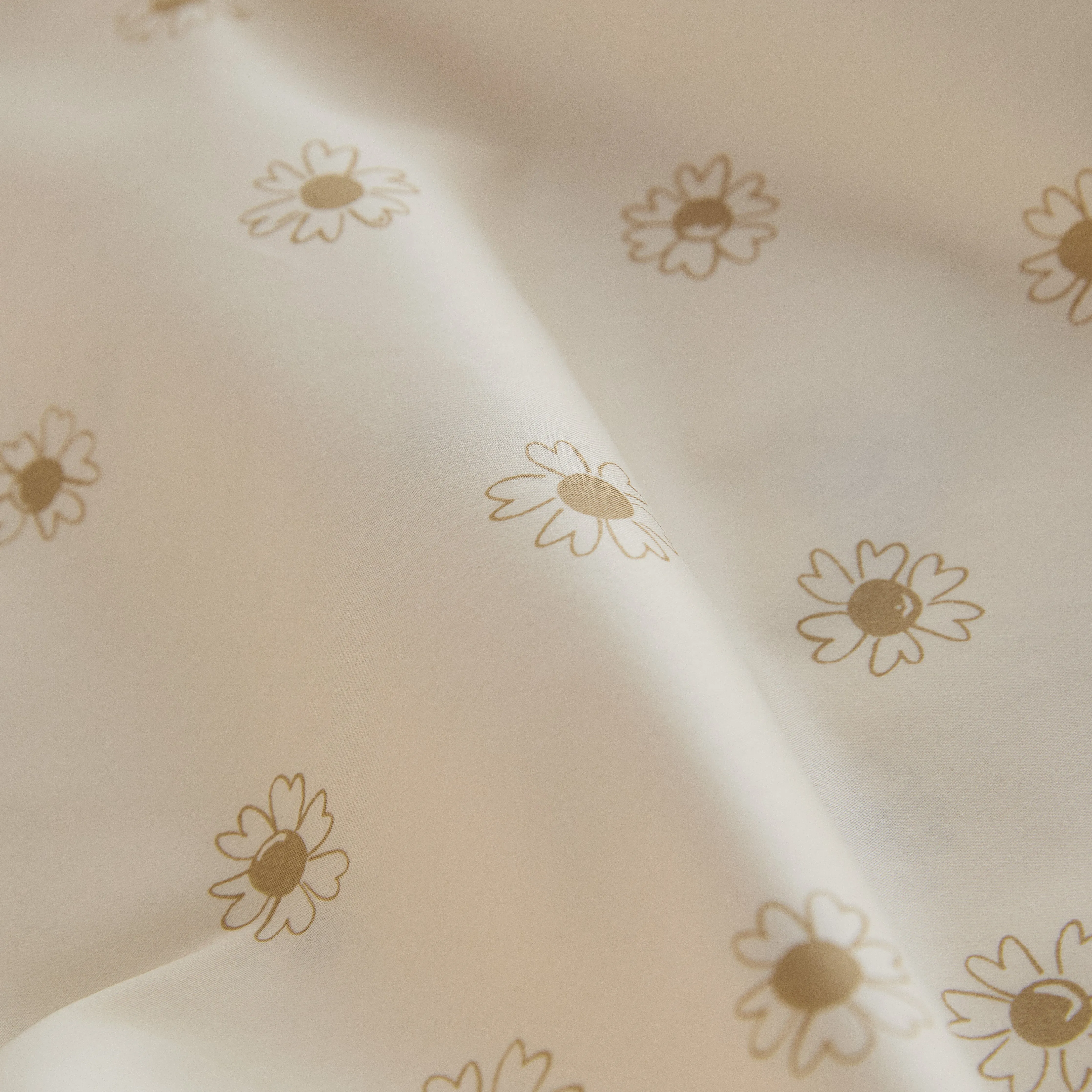 Eden Cotton - Daisy Print Bed Sheets